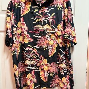 Caribbean brand men’s size medium Hawaiian shirt with palm trees